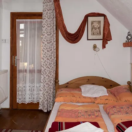 Pataky Borporta * Tarcal