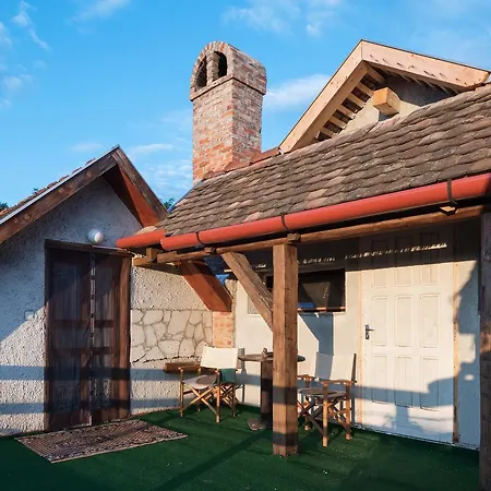 Pataky Borporta Bed & Breakfast
