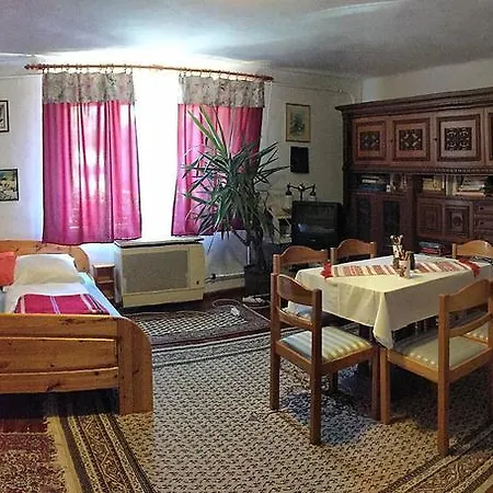 Pataky Borporta * טרקל