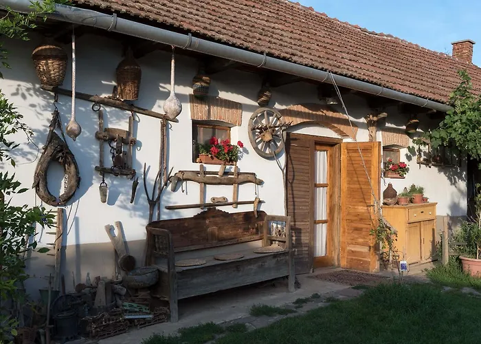 לינה וארוחת בוקר Pataky Borporta טרקל