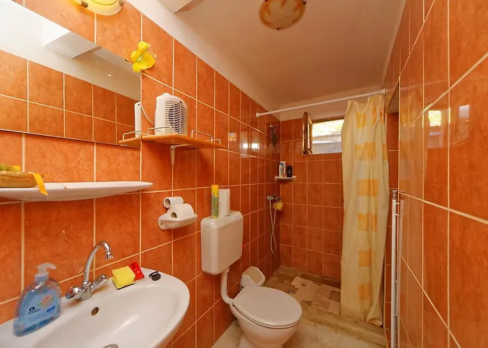 Pataky Borporta לינה וארוחת בוקר *