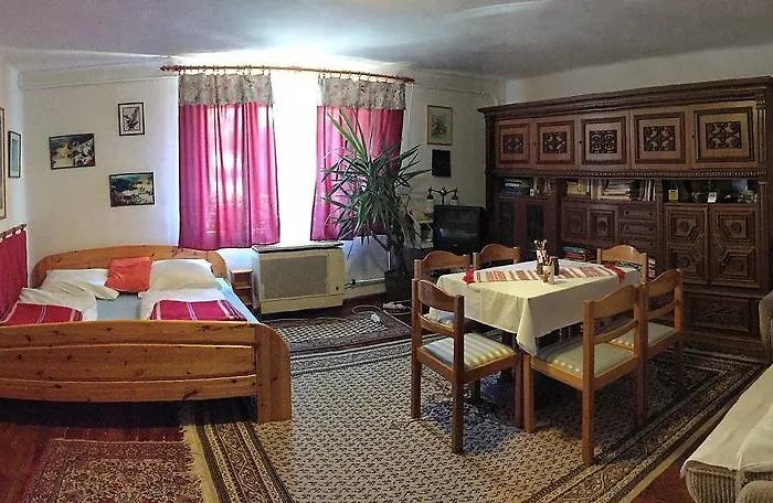 Pataky Borporta * טרקל